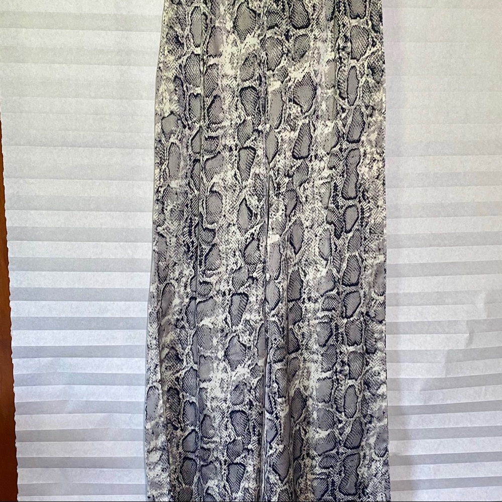 NWT Snakeskin Print Wide Leg Pant